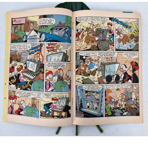 Disney's Duck Tales Mar 10 1991 Gold Odyssey Chapter Two Moon Graphic Comic Book - Picture 14 of 16